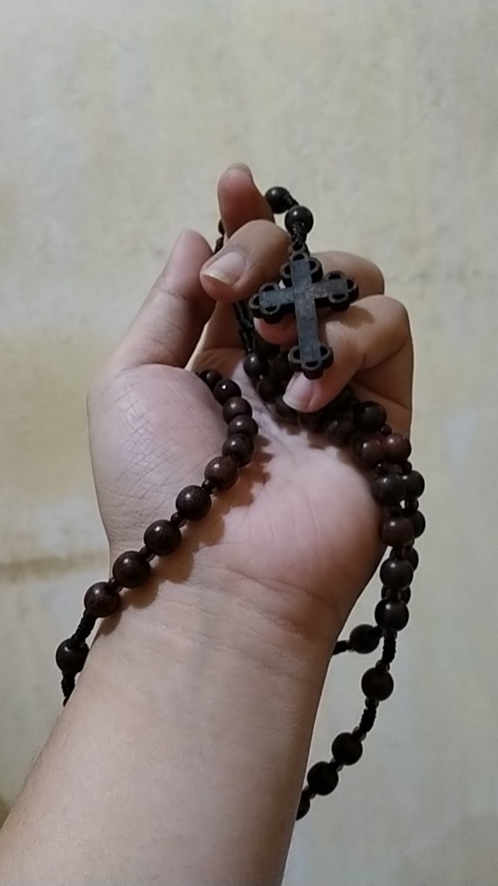 Rosario Kayu Asem Salib Kayu Unik