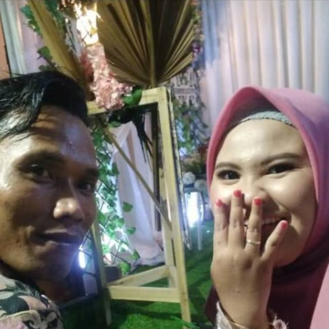 rhenikrismonik10_1998