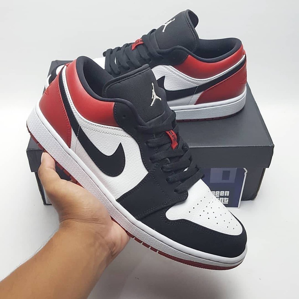 Jordan 1 Low Black Toe