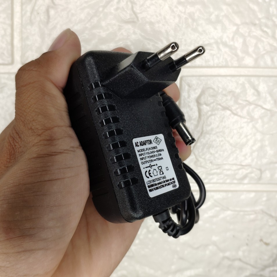 FLH D0605 ADAPTOR PMB LAMBARDO 6 VOLT 700 mA CASSAN MOBIL AKI MAINAN ANAK 6V 700mA CHARGER MOTOR RC