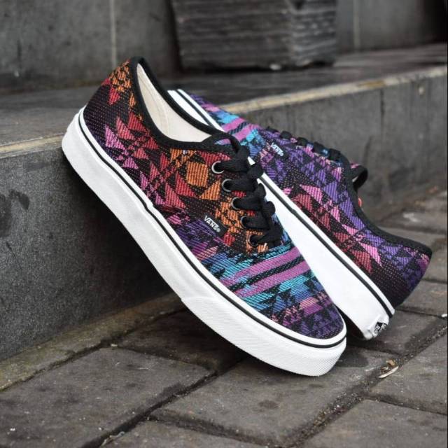 Sepatu Vans Authentic Inca Batik Original premium import China BNIB | Shopee Indonesia