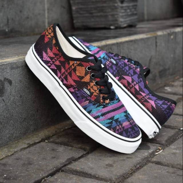 vans batik