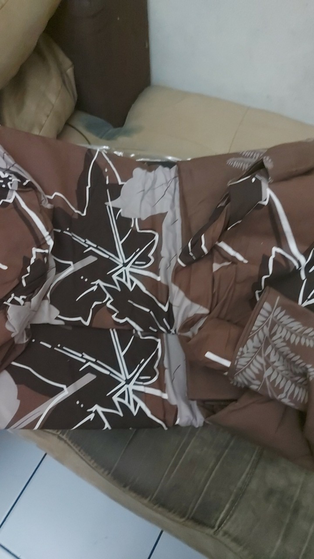 Sprei Premium Vallery Quincy Tinggi 30cm  Uk. King (180x200) & Uk. Queen (160x200) Motif Classic New