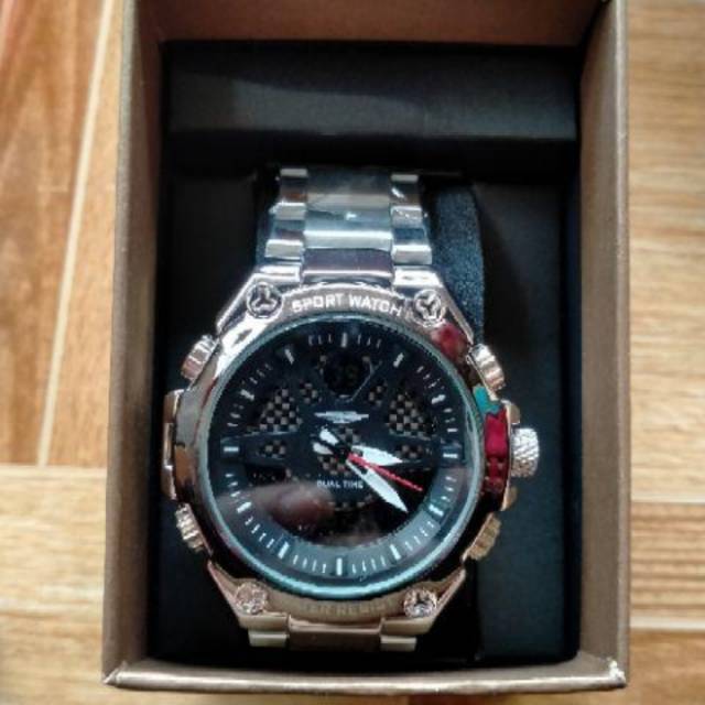 JRISTOPHER ALIVE WATCH SOPHIE