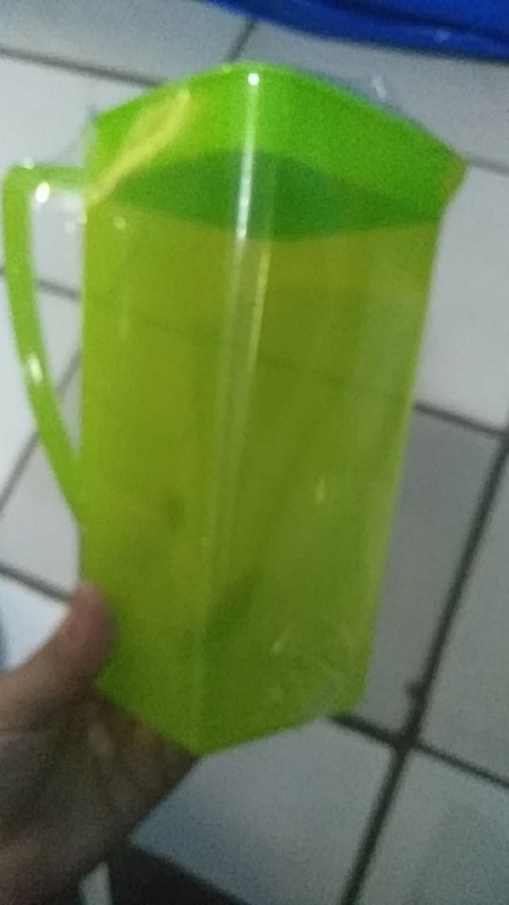 1pc Teko Mini Plastik 1.25 L/ Eskan Plastik/teko Air Minum/ Water Jug/ Teko Segi Aprikot S Lemony