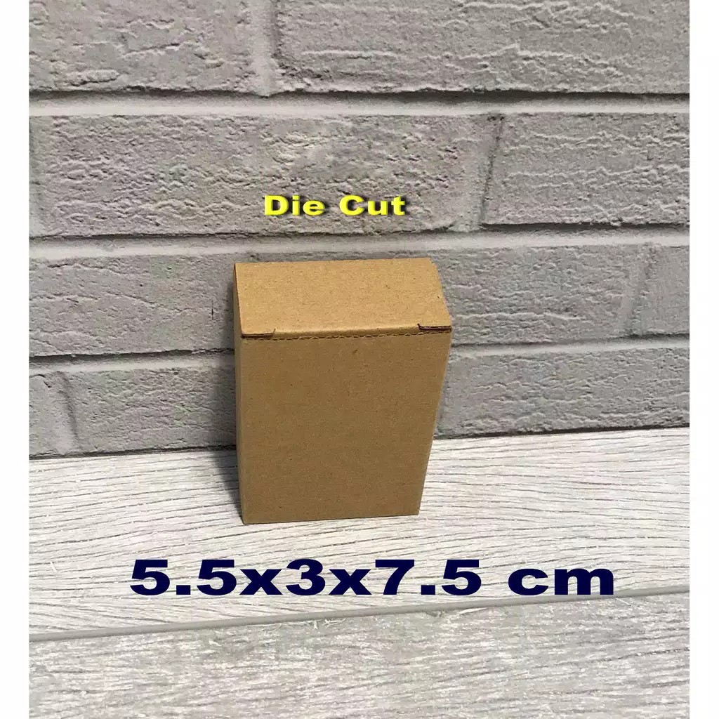 

Kardus 5,5 x 3 x 7,5 cm.......Die Cut