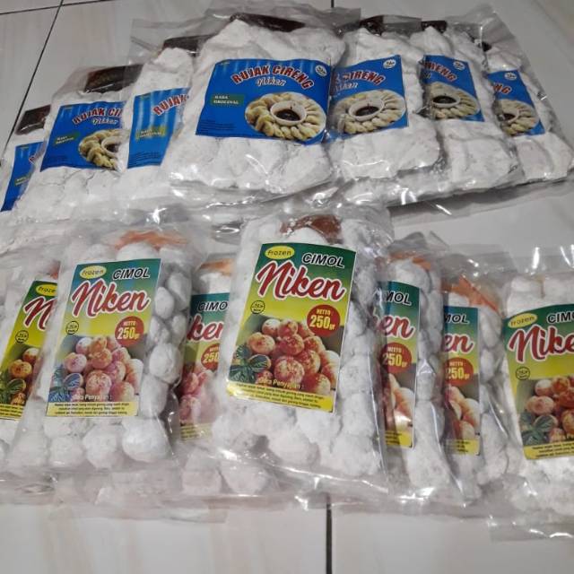 

Rujak Cireng dan cimol