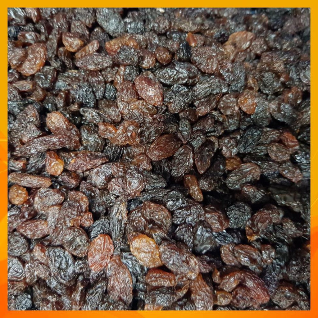 

DARK BROWN RAISIN / BLACK RAISINS KISMIS IMPORT CHINA 250 GRAM