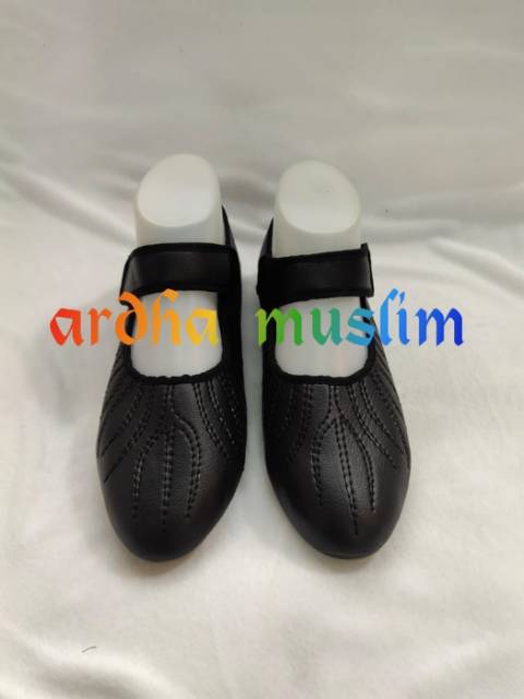 SEPATU HITAM  HAJI DAN UMROH WANITA