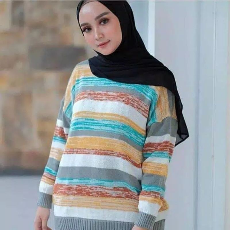 Sweater Rajut Gradasi Warna Tosca