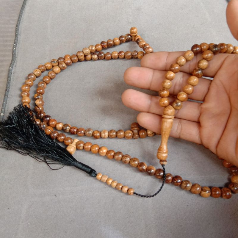 Tasbih Gaharu 165 tasbih kayu gaharu kalimantan asli tasbih gaharu wangi