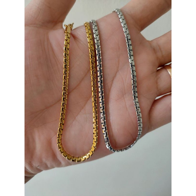 Kalung Titanium Pria dan Wanita Gepeng Motif Emas dan Silver