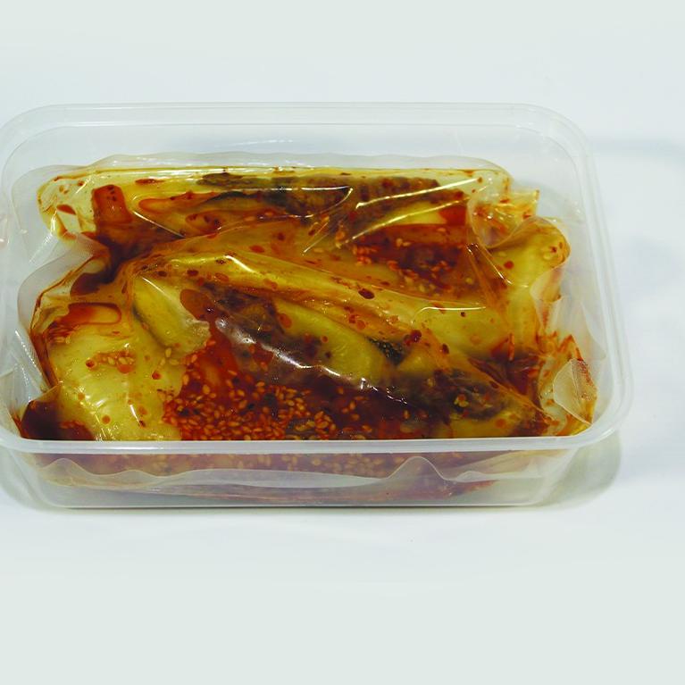 

Best Seller!! LR072 KOREAN KIMCHI SAMWON 500 GR FRESH MAKANAN KOREA