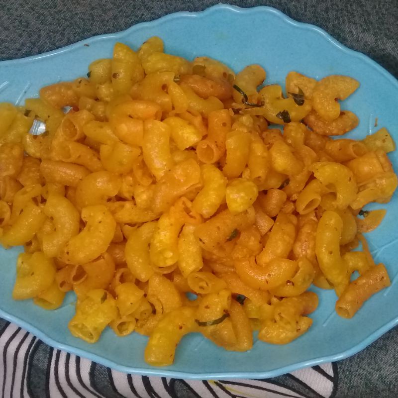 

Makaroni Kering Kriukk by BULAN SNACK