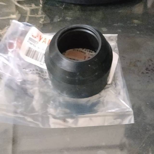 TUTUP SEAL SHOCK RX KING LAWAS SEAL DEBU RX KING ORI YAMAHA YGP F3144
