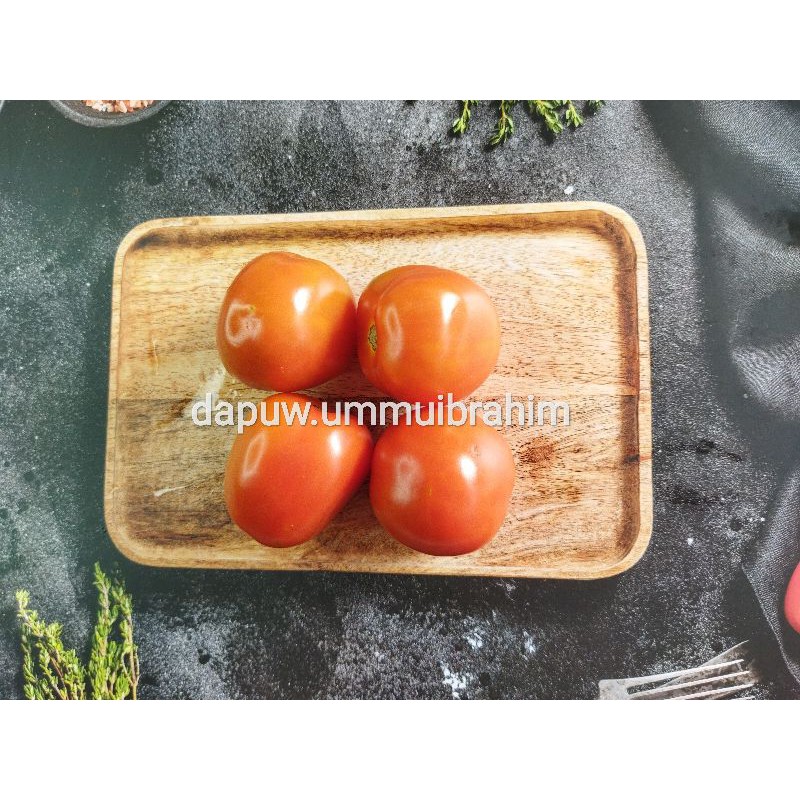 

Tomat Merah Segar Fresh