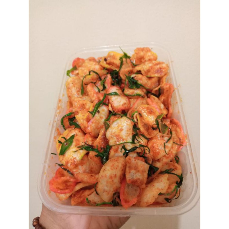 

Kerupuk KUTAT SEBLAK kriuk BOX 500ML
