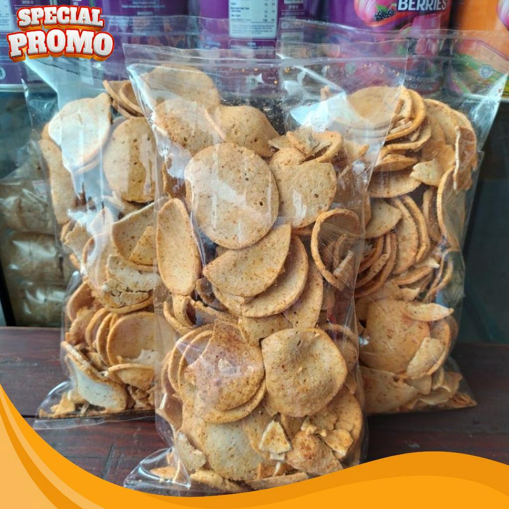 

KUALITAS OKE BASRENG PEDAS BULAT BAKSO GORENG MANG ENGKOS PEDAS POUCH 15GR