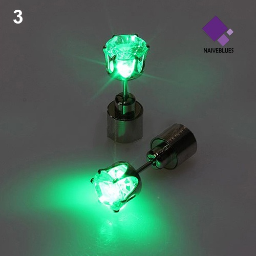 Anting Berlian Imitasi Dengan Lampu LED Untuk Pesta Natal