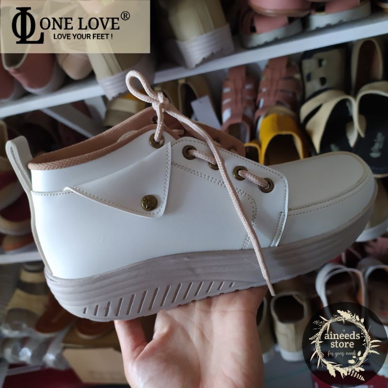 Sepatu Boots one love klasik ORI 100%