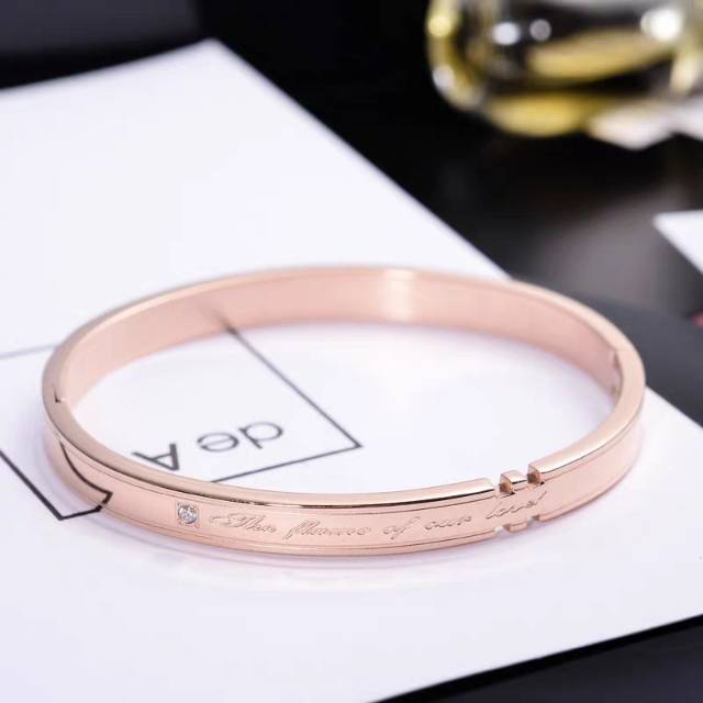 bangle wanita import bahan titanium gelang emas murah