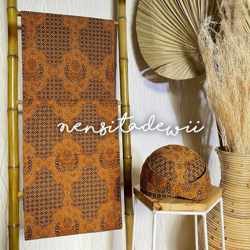 (Paket Couple) Sepasang Jarik + Blangkon Solo / Motif Buntal Melati