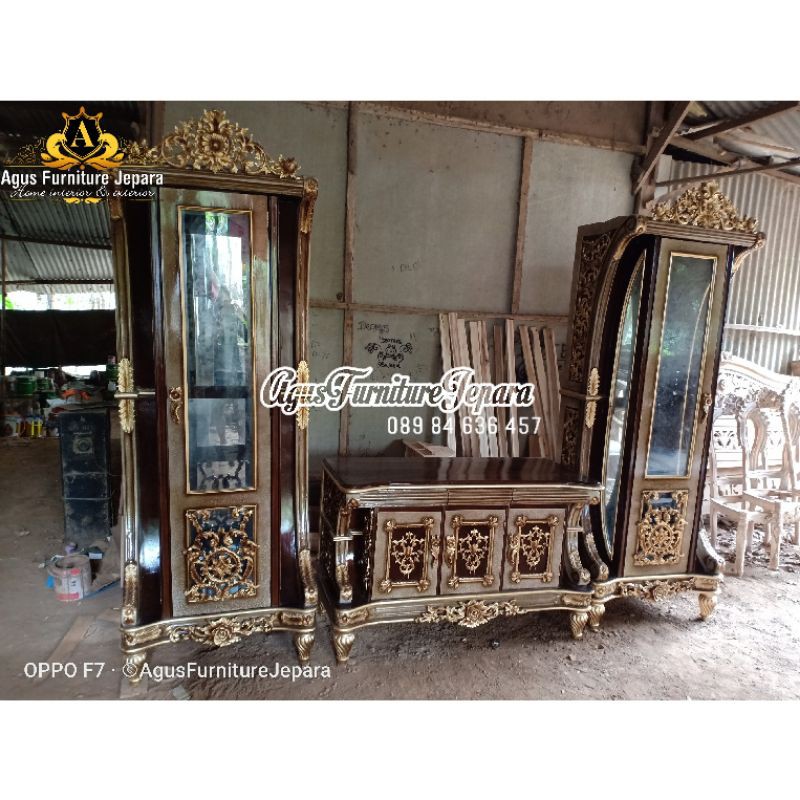 LEMARI PAJANGAN C LUXURY KAYU JATI (lemari hias lemari pajangan kaca meja tv)