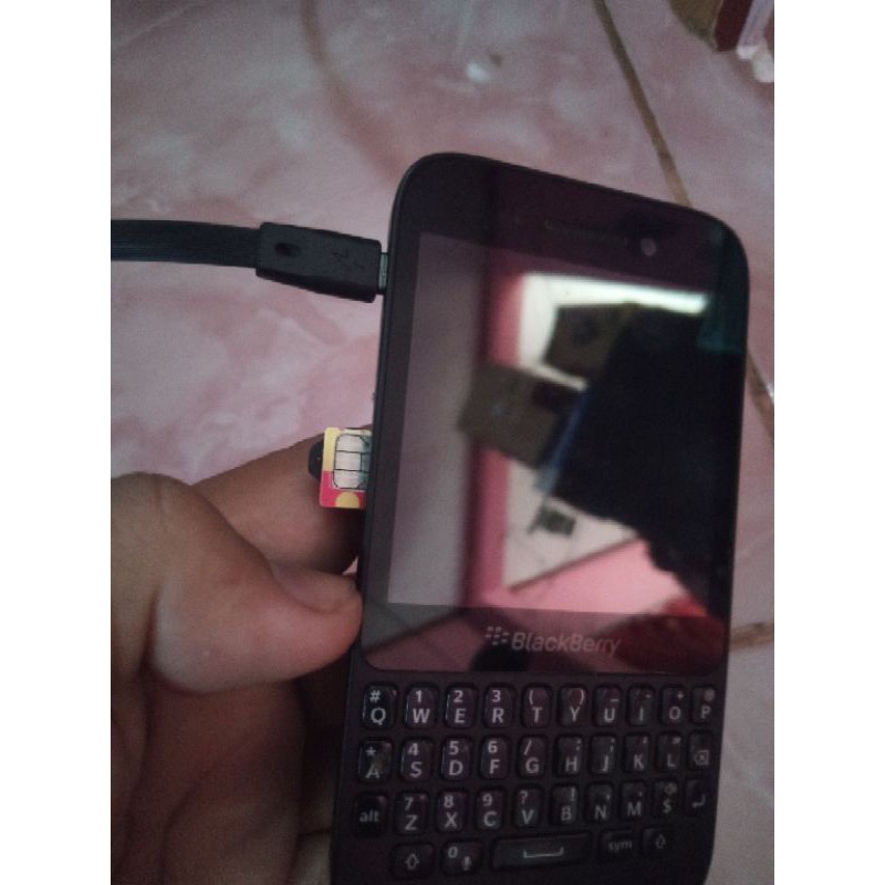 Blackberry Bb Q5 Bekas Second Shopee Indonesia