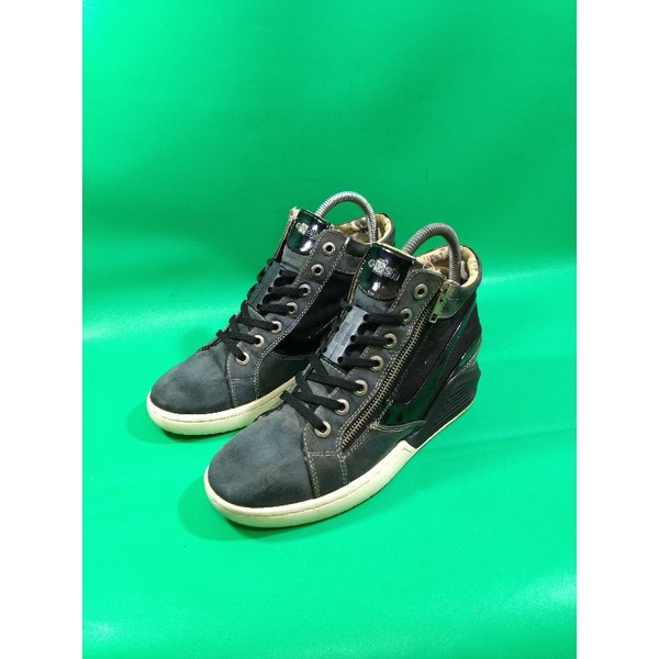 Sepatu Gosh hi black ORI Size 40