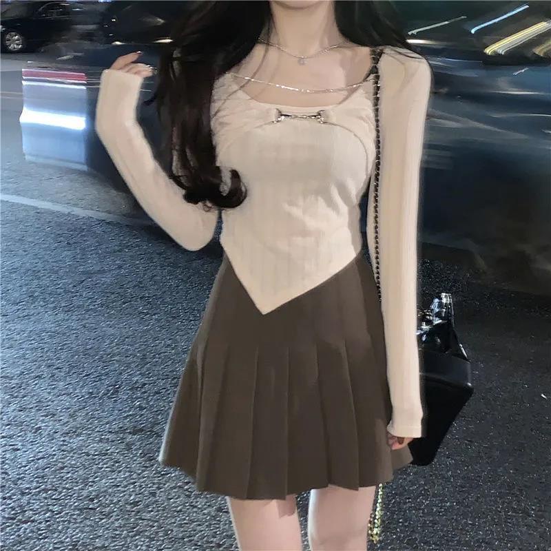 Suhao Musim Semi dan Musim Gugur Pure Fashion Dressing Small Fashion Gaya Barat Palsu Dua-piece Pendek Top Wanita Kulit Penutup Rantai T-Shirt Lengan Panjang