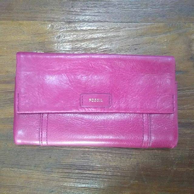 NWT Fossil Ellis Raspberry