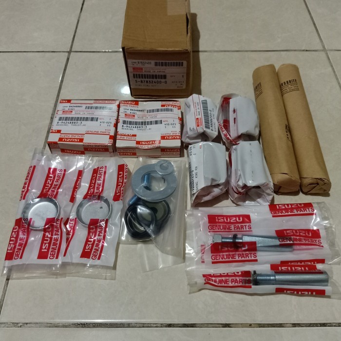 King Pin Kit / King Pen Isuzu Elf NMR 71