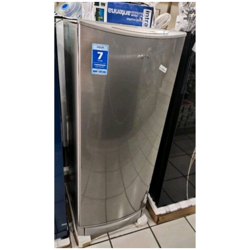 KULKAS AQUA AQR 190 LEMARI ES 1 PINTU AQUA AQR-190 LEMARI ES 2 PINTU AQUA AQRD190