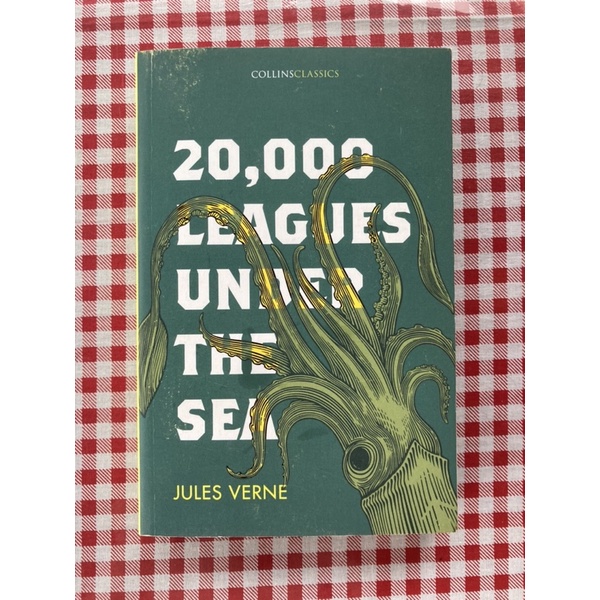 20,000 Leagues Under The Sea - Jules Verne, paperback original termurah
