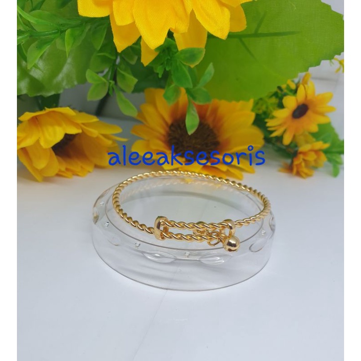 Gelang xuping bisa di besar kecilkan