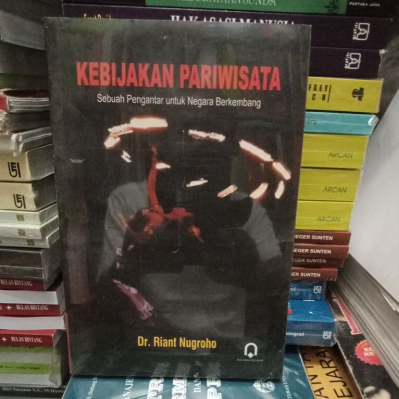 Kebijakan pariwisata Riant Nugroho