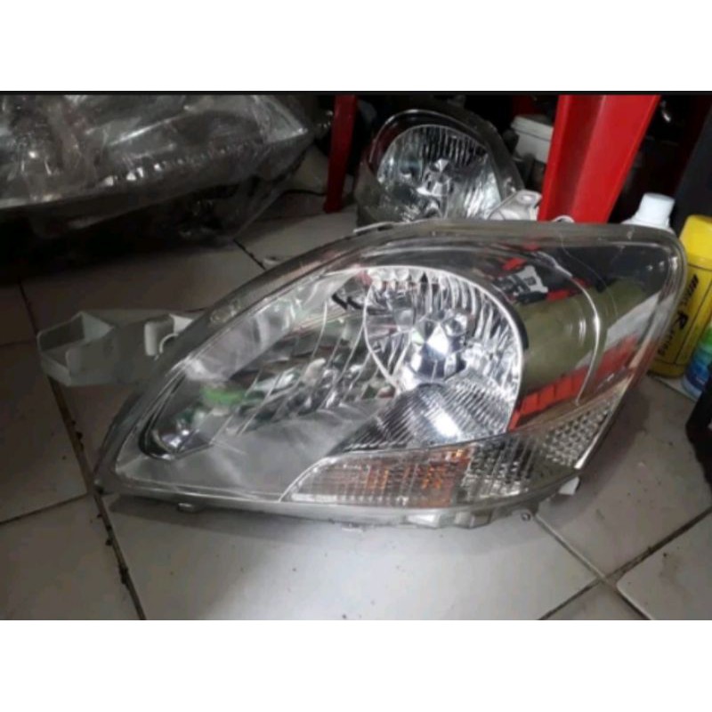 headlamp lampu depan toyota vios model HID