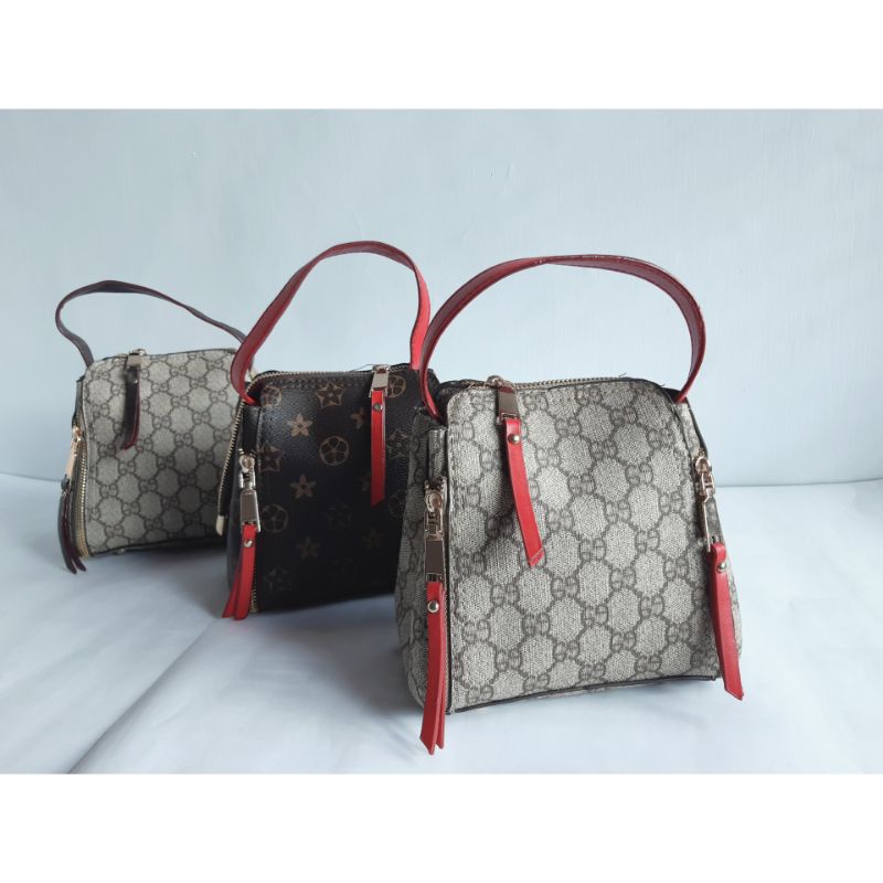 Tas Selempang Wanita / Tas Jalan - Jalan Wanita