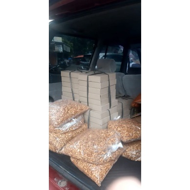 

Kacang mede 5 KG