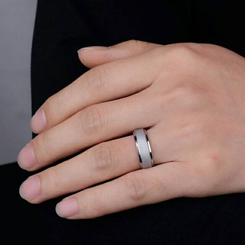 Cincin Titanium/Cincin couple  Model tengah Ukir Pasir Warna Silver