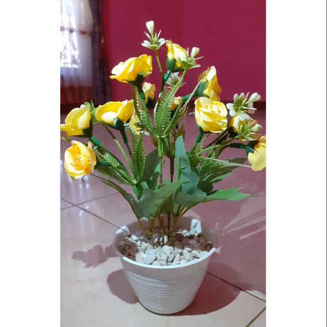 

Paket 4 Bunga Hiasan