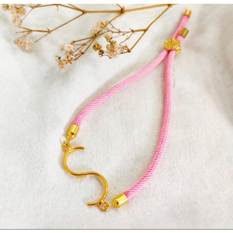 gelang huruf s gelang inisial hadiah ultah gelang viral