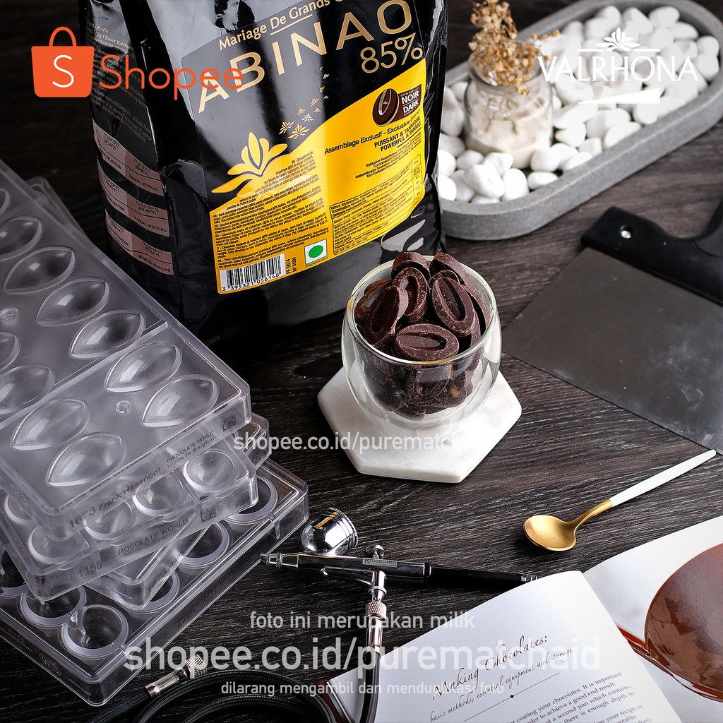 

Valrhona - ABINAO 85% 100gr Dark Chocolate Couverture Cokelat Keping Coklat Baking
