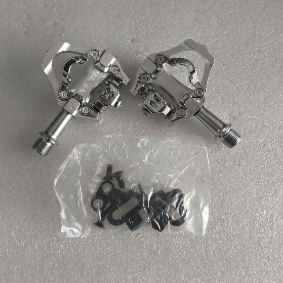 PEDAL CLEAT ROADBIKE XLR8 R904