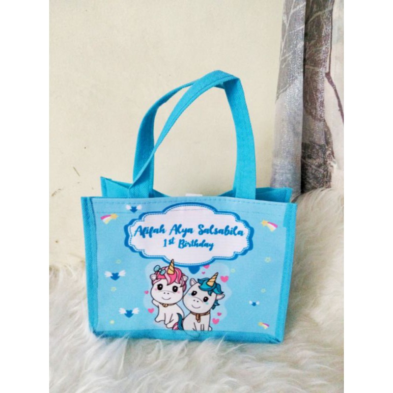 

Tas souvenir / tas ulang tahun / tas ultah / goodie bag