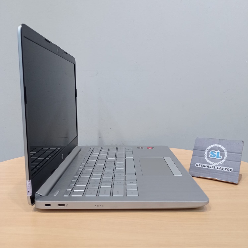 LAPTOP GAMING BARU HP 14 RYZEN 3 3250U RAM 8GB SSD 512GB WIN10HOME SILVER