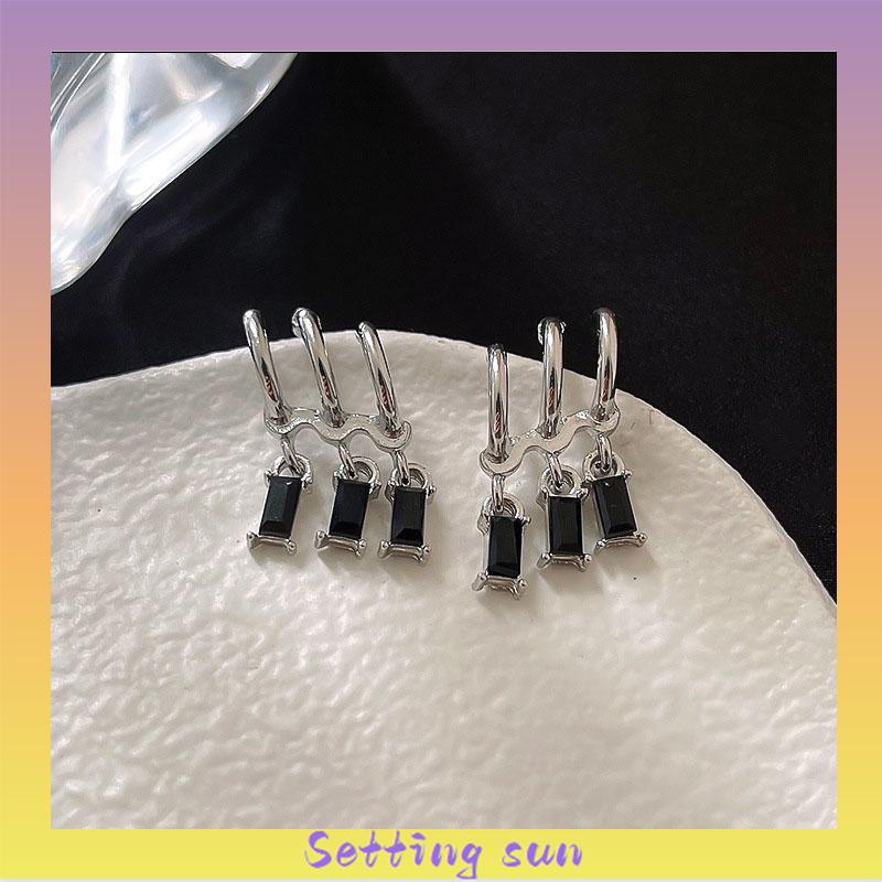 Anting Pejantan Zirkon Gelap Wanita Manis Keren Gaya Niche Design Personality Earrings TN