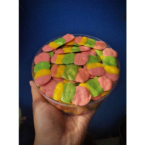 

Kue lidah kucing/kue kering lebaran