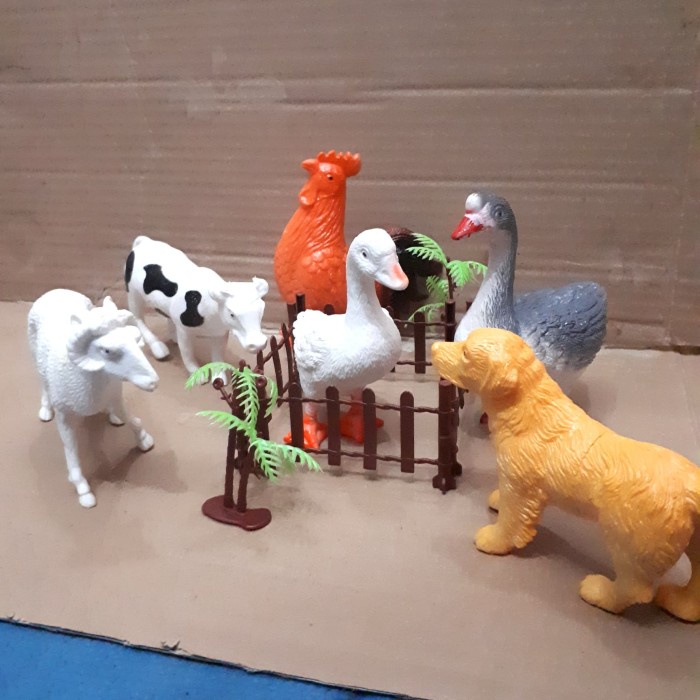 Mainan MINIATUR HEWAN TERNAK / ANIMAL FARM KARET