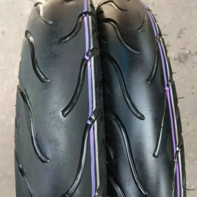 Sepasang Ban bekas metik ukuran 80 90 90 90 ring 14